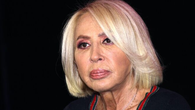 Laura Bozzo aparece con el rostro golpeado