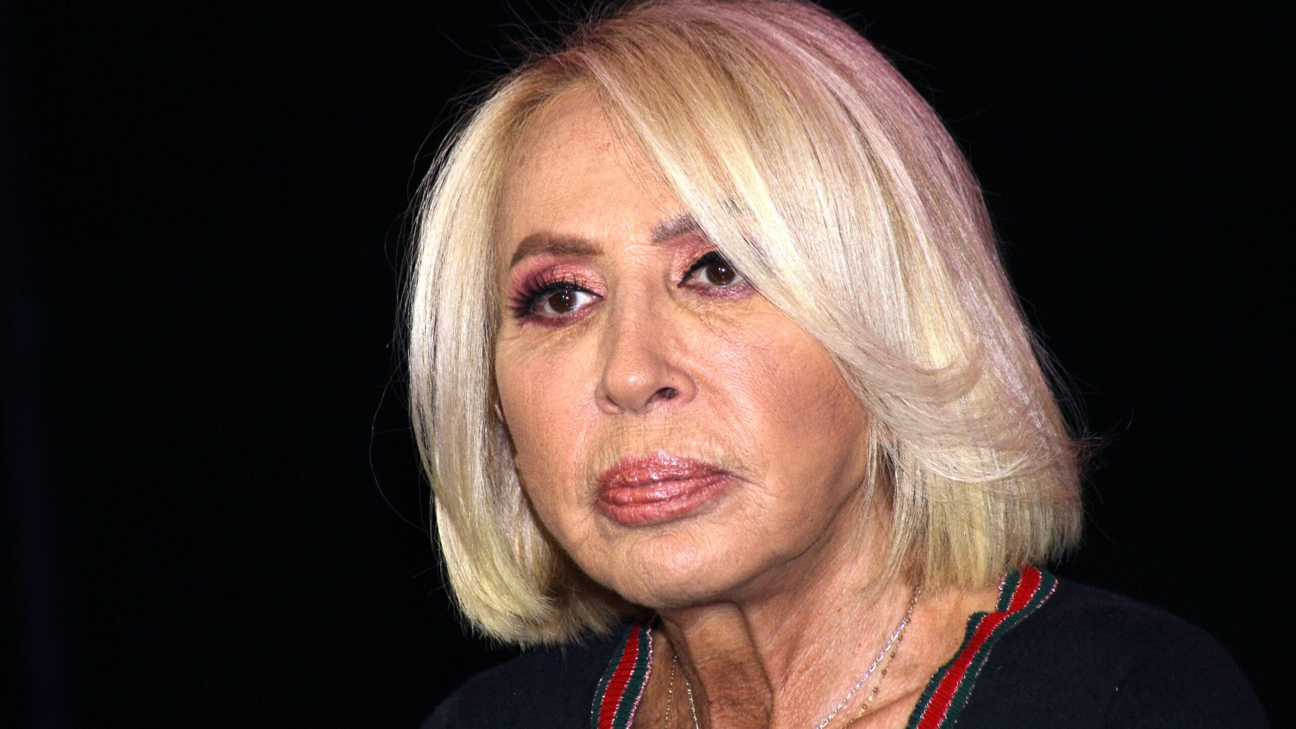 Laura Bozzo aparece con el rostro golpeado