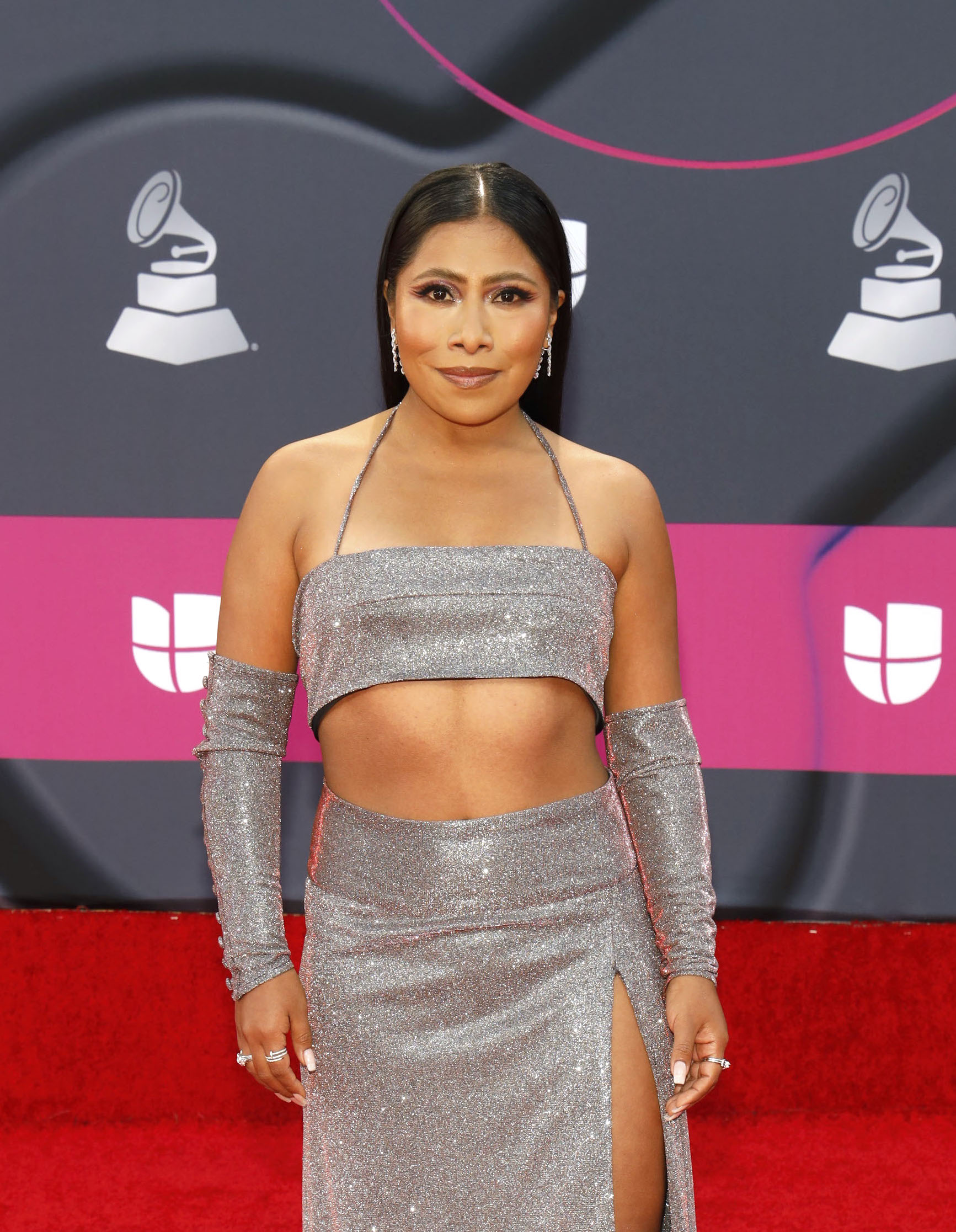 11210-yalitza-latingrammy2022-04.jpeg