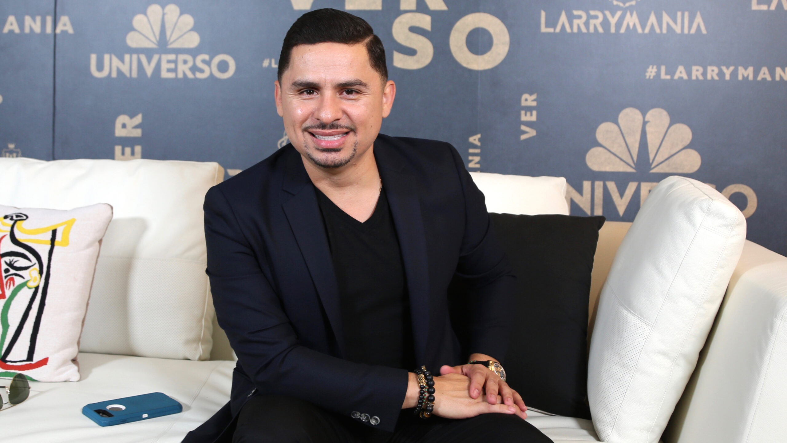 Larry Hernández