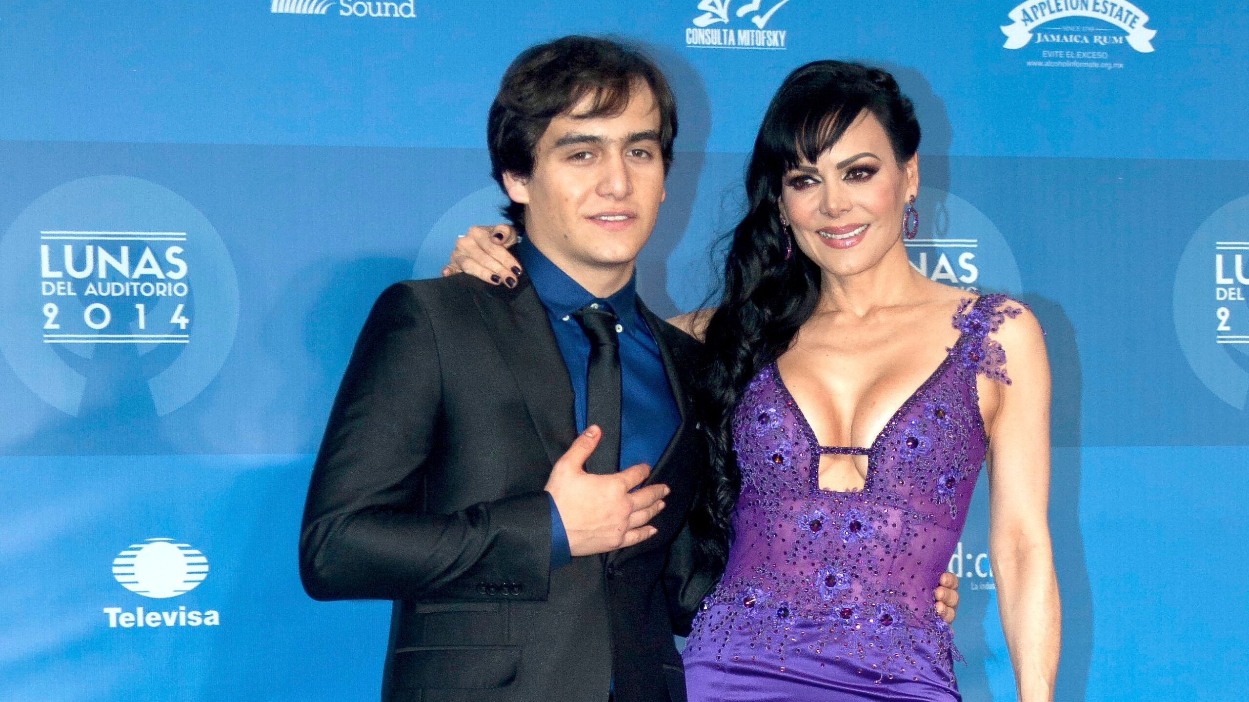 Maribel Guardia y su hijo Julián Figueroa