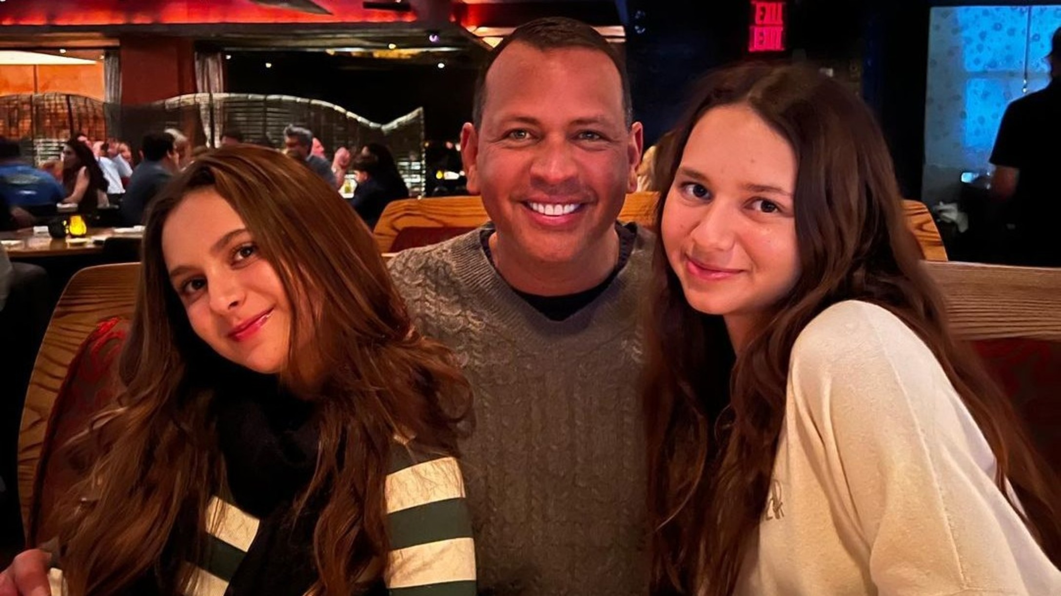 Alex Rodriguez and his daughters