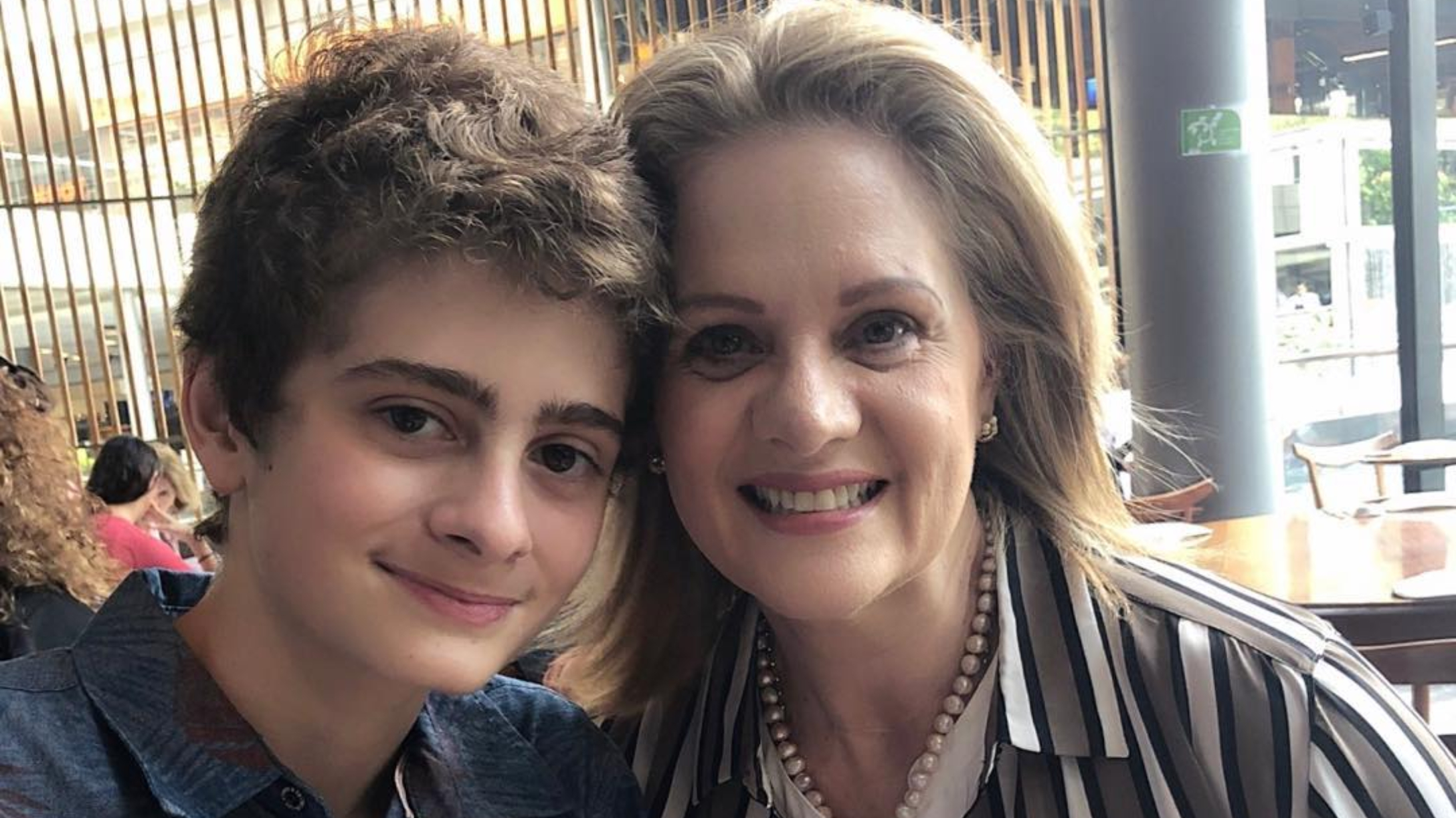 Erika Buenfil y su hijo