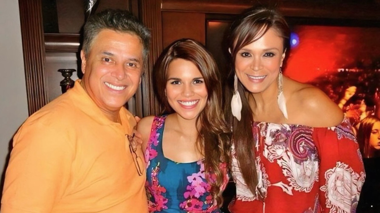 Mario Bezares y Karina Banda