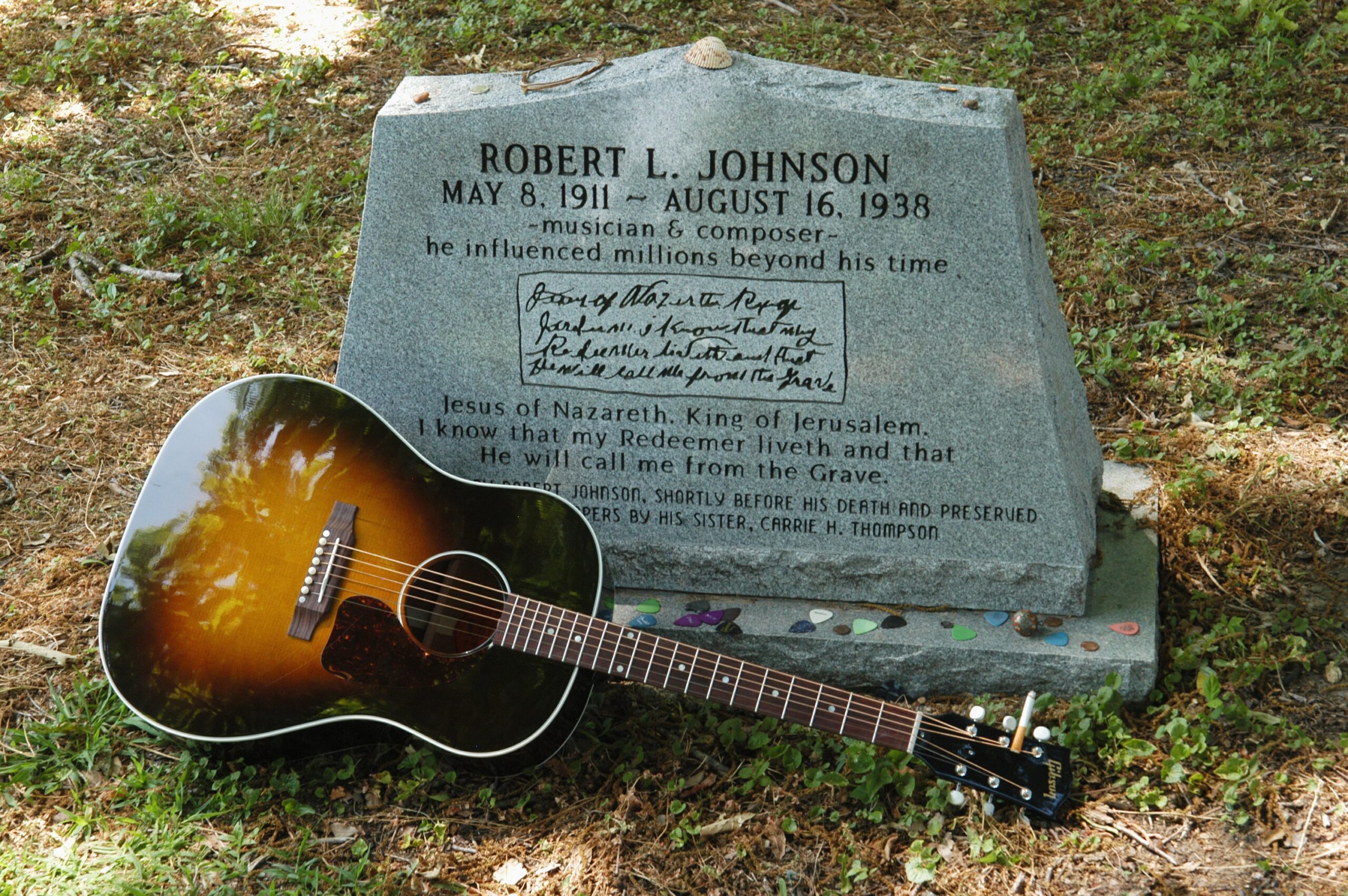 Photo of Robert JOHNSON and Robert JOHNSON (GRAVE)