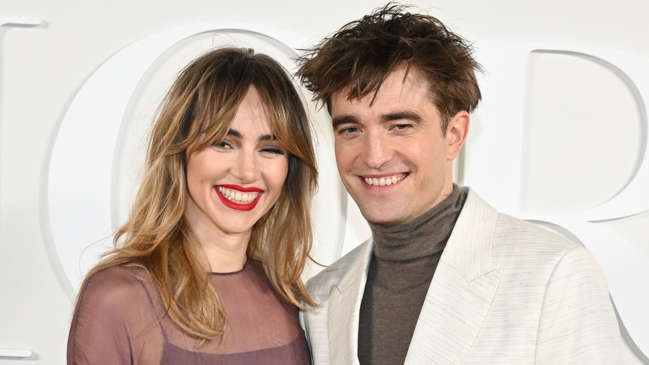 Suki Waterhouse and Robert Pattinson