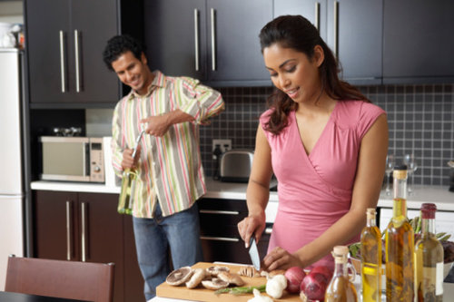 couple cooking