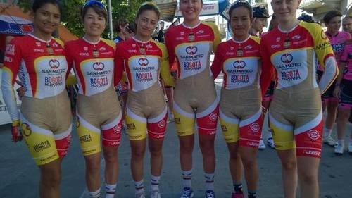 Colombia women's cycling fashion fail