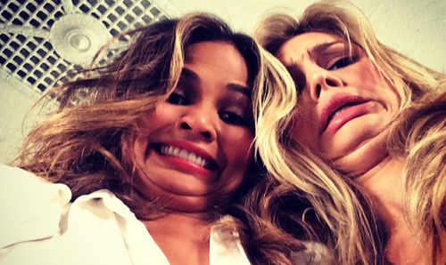 chrissy teigen double chin