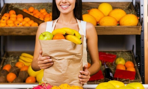 Comprando frutas