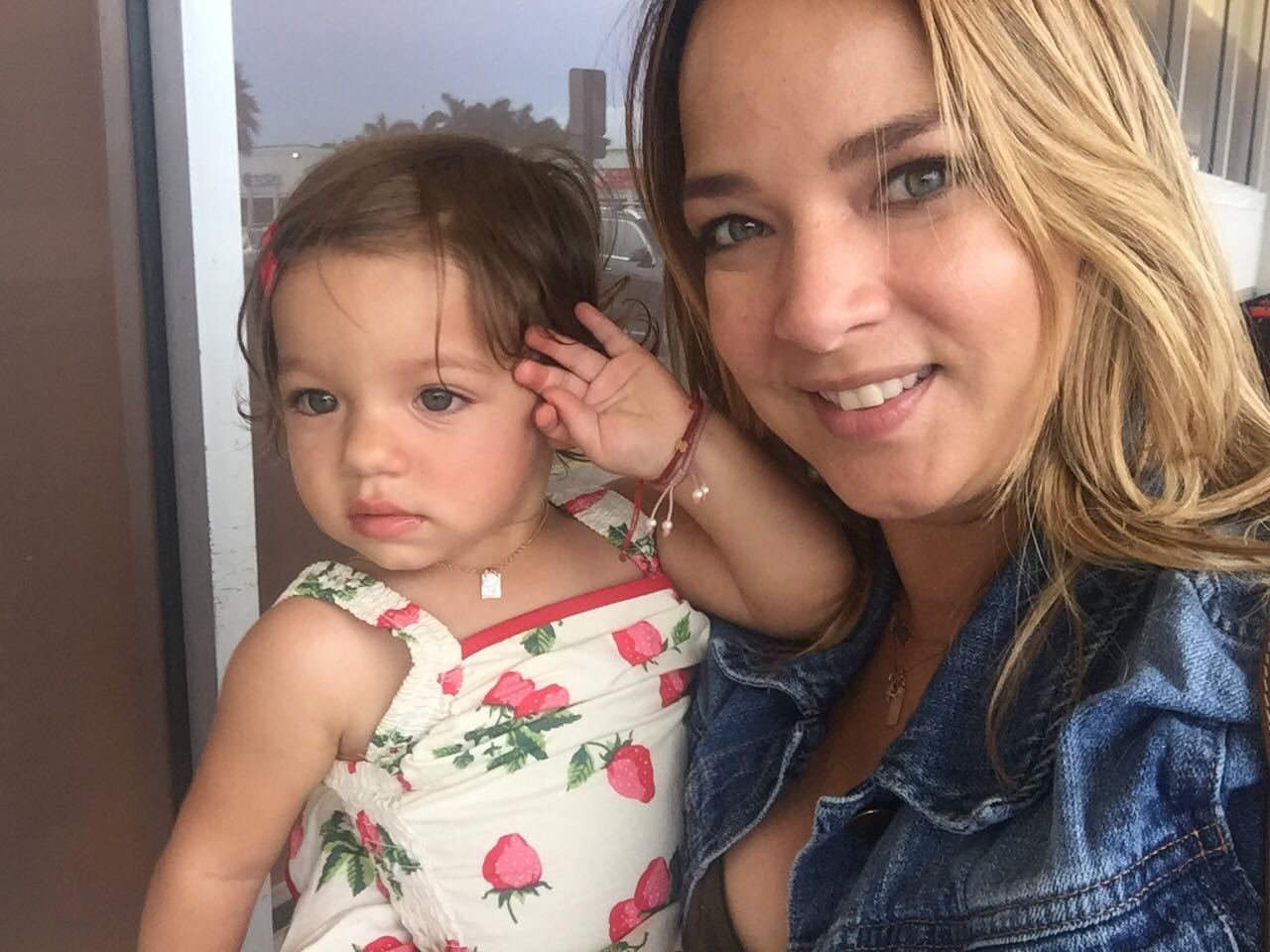 adamari lopez y alaia