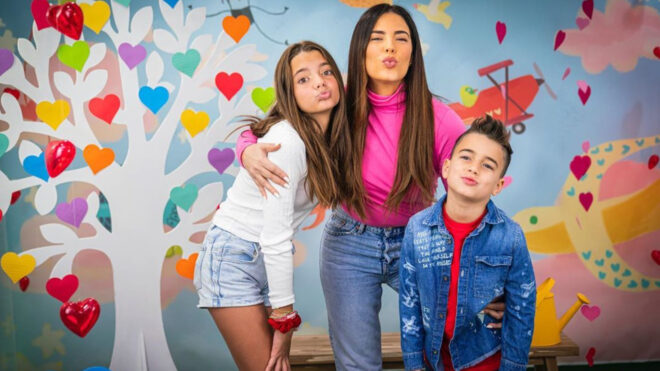 gaby espino con sus hijos