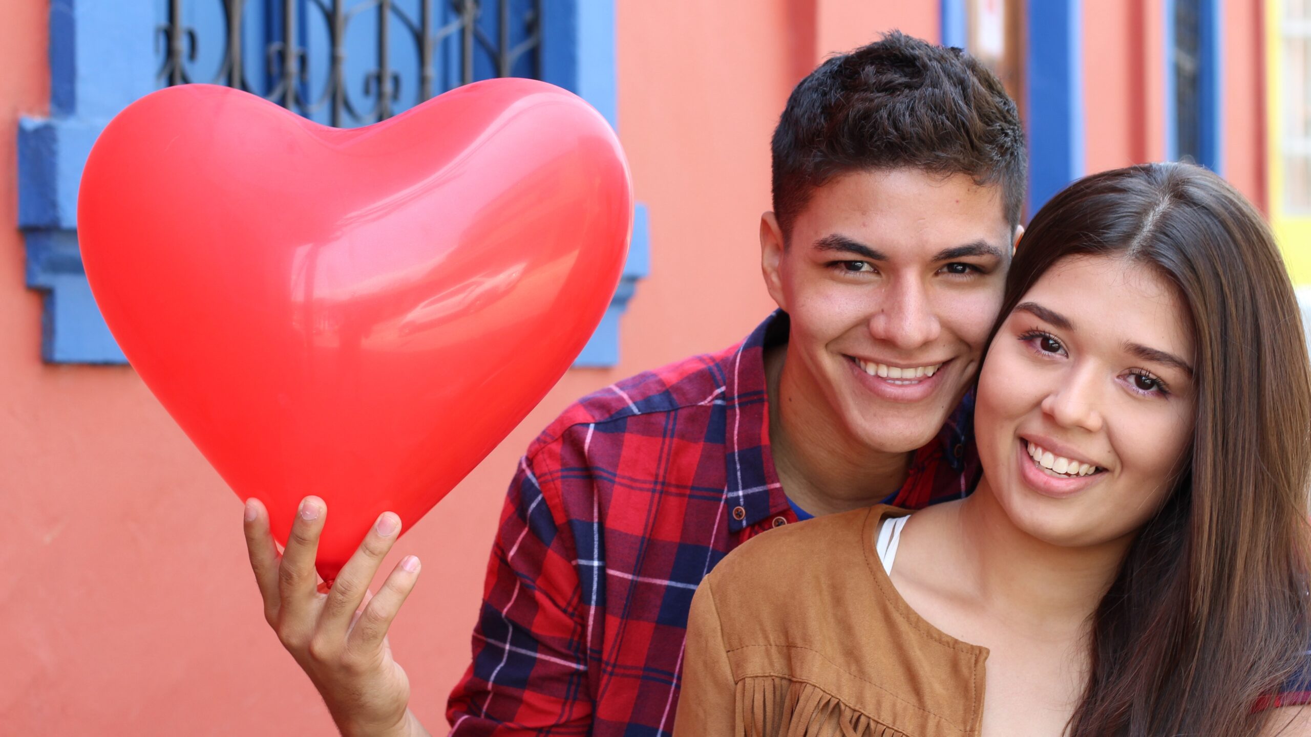 adolescentes enamorados