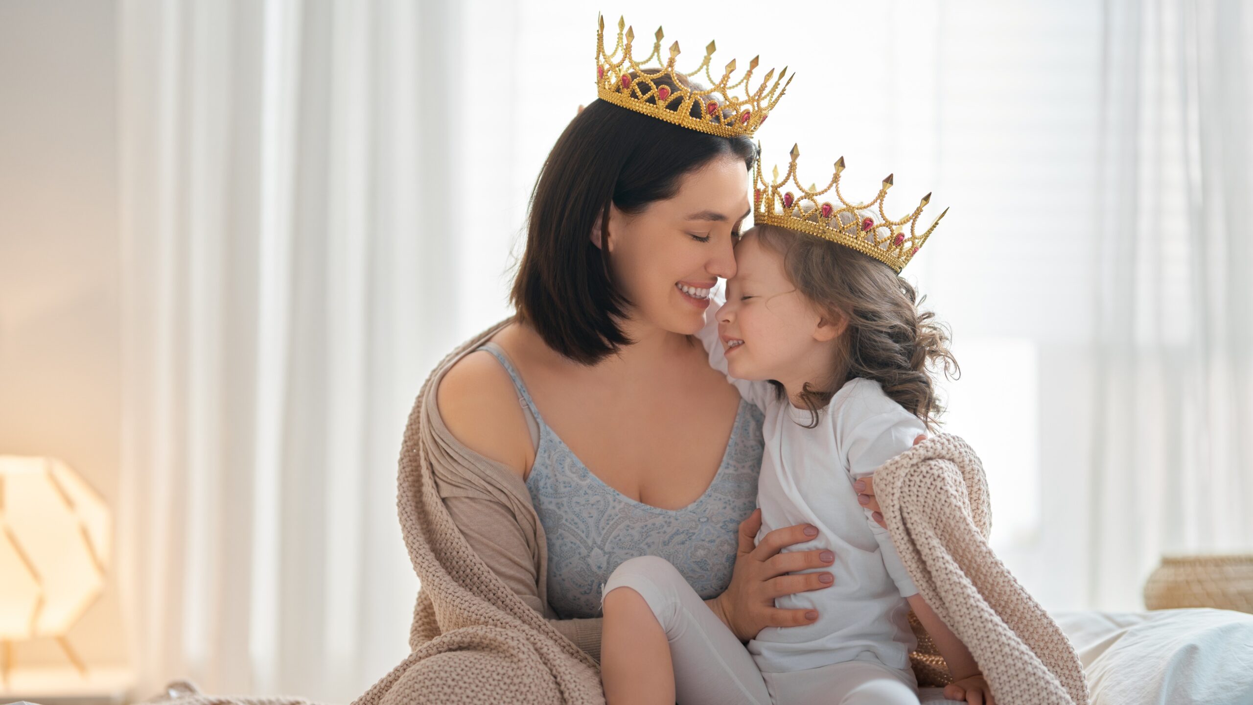 madre e hija coronas amor propio