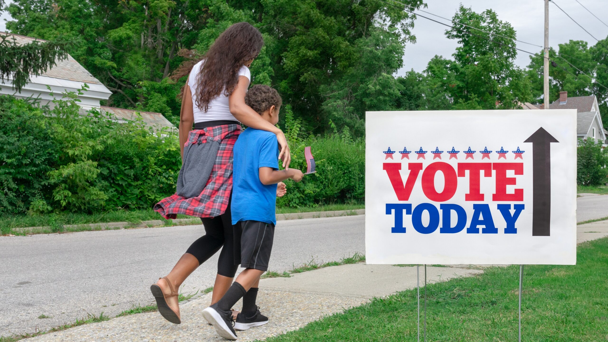 mom voting