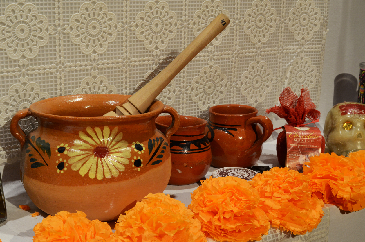 Day of the ded Altar Shrine, Traditional decoration of day of the dead shrine altar in Mexico, altar de dia de muertos