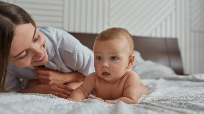 bebe tummy time