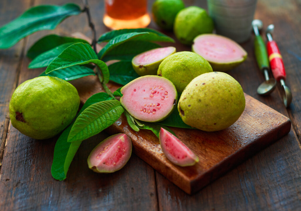 Guayaba con sus hojas para la salud