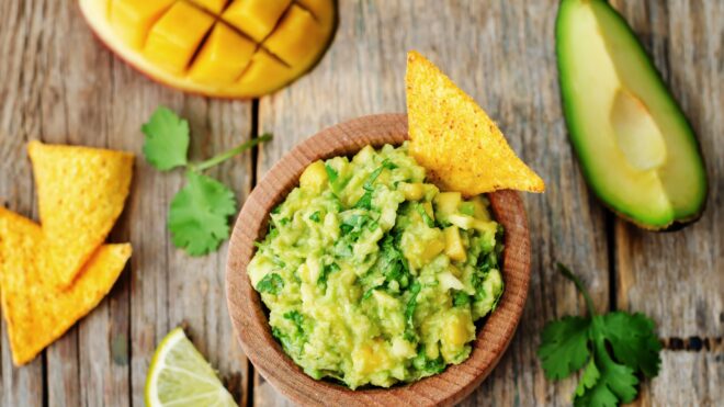 Guacamole con mango