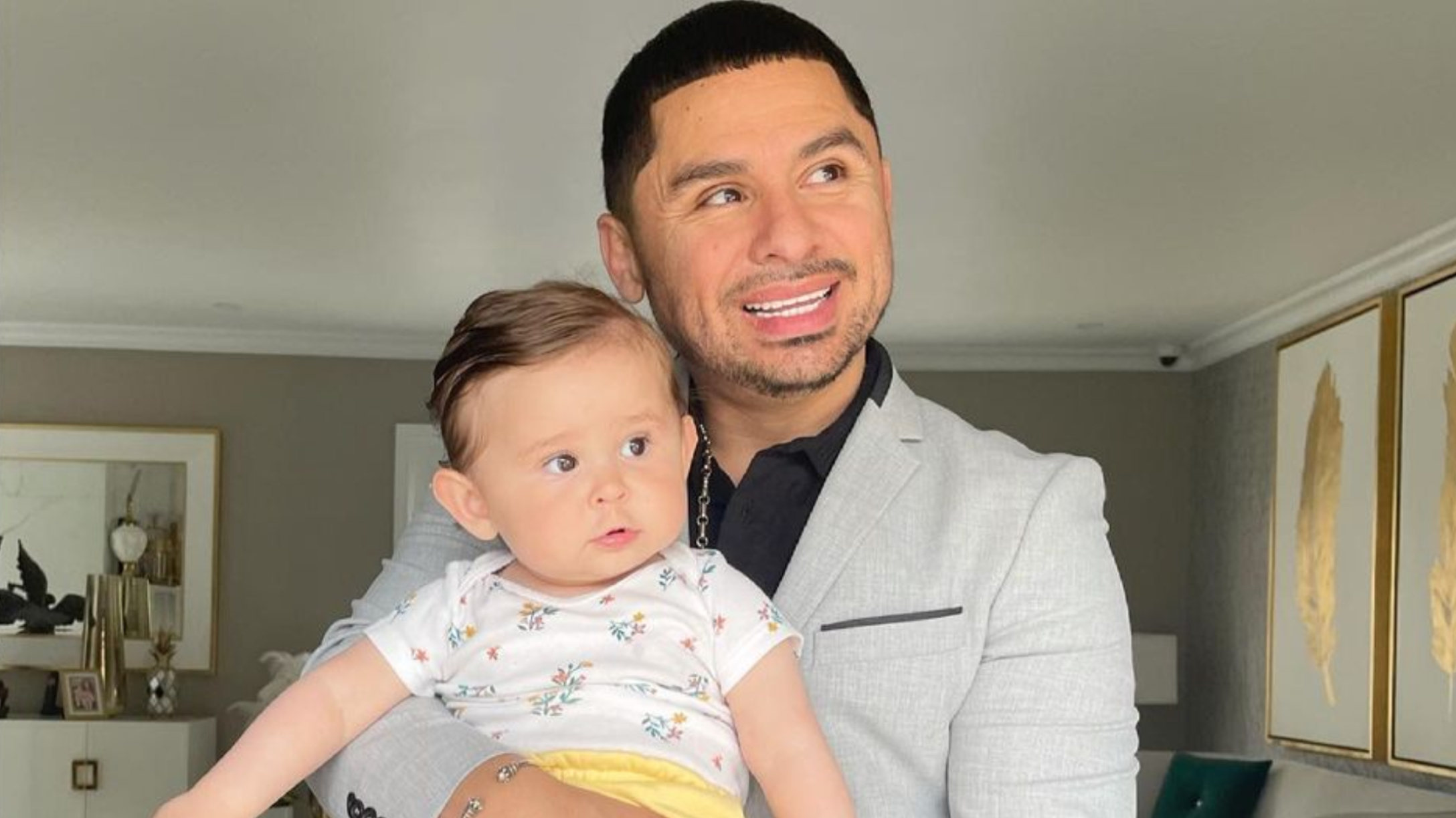 Larry hernandez y su bebita Dalett