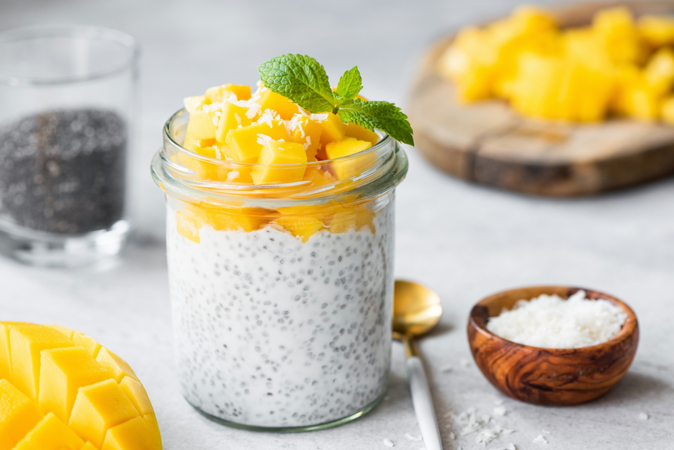 mango chia pudding