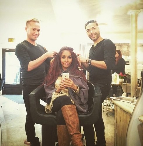 Snooki chops all her hair off