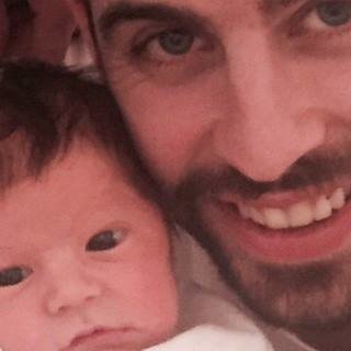 Piqué y su hijo sasha