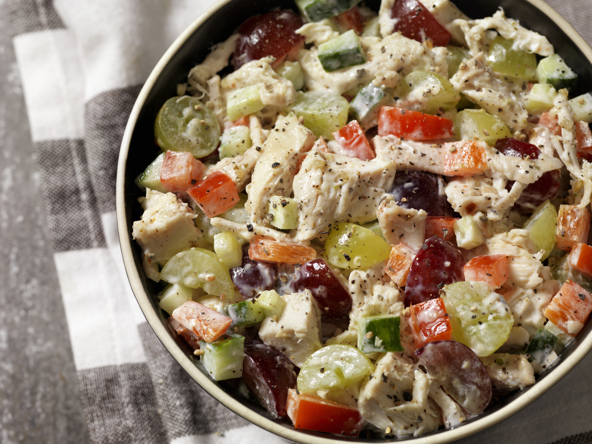 Creamy Chicken Salad with Juicy Grapes