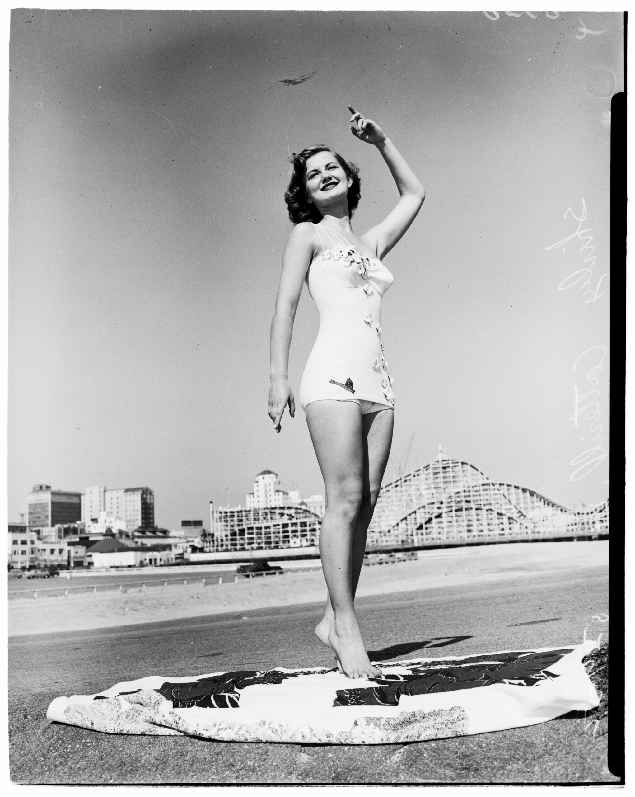 Miss Universe Beauty Pageant, 07 May 1952. Shirley Cotterill -- 19 years ('Miss Welcome to Long Beach').;Supplementary material reads: 'Caption: Shirley Cotterill, 19 year-old Long Beach lovely, who aspires to the 'Miss Welcome to Long Beach' title and job of official greeter to the world-wide contestants in the Miss Universe Beauty Pageant. She's one of the first entries in the Long Beach preliminary, May 20, Municipal Auditorium. Early Sunday'.. (Photo by Los Angeles Examiner/USC Libraries/Corbis via Getty Images)