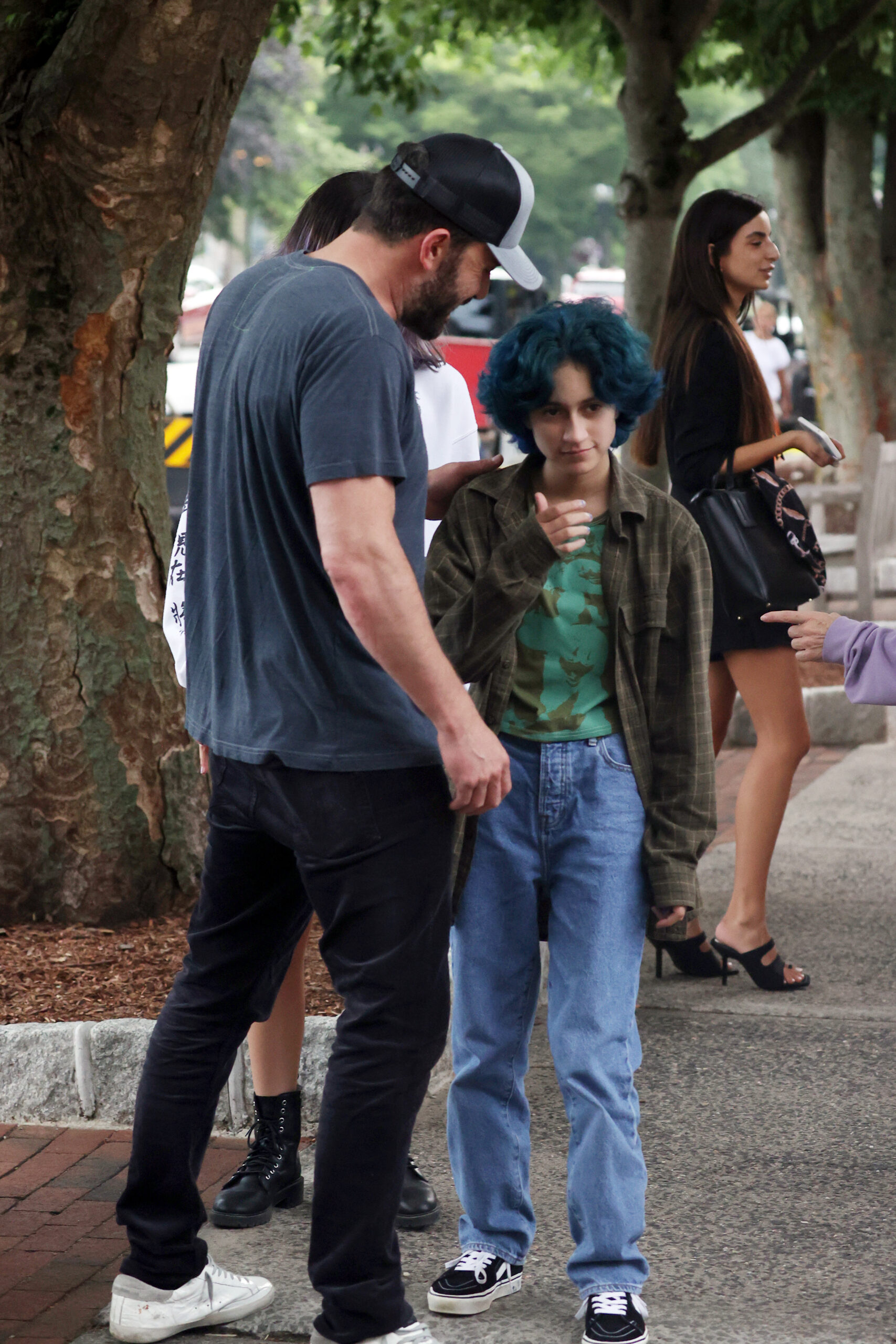 Ben Affleck Consoles J Lo's Daughter, Emme After The Bookstore They Were Headed To Turned Out To Be Closed