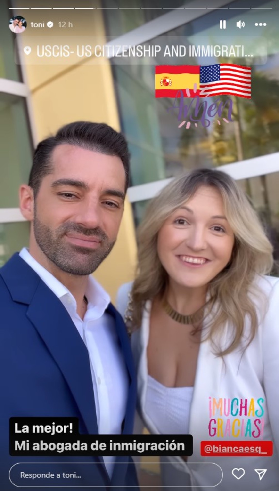 Toni_Costa_junto_a_su_abogada_de_inmigraci_n.jpg