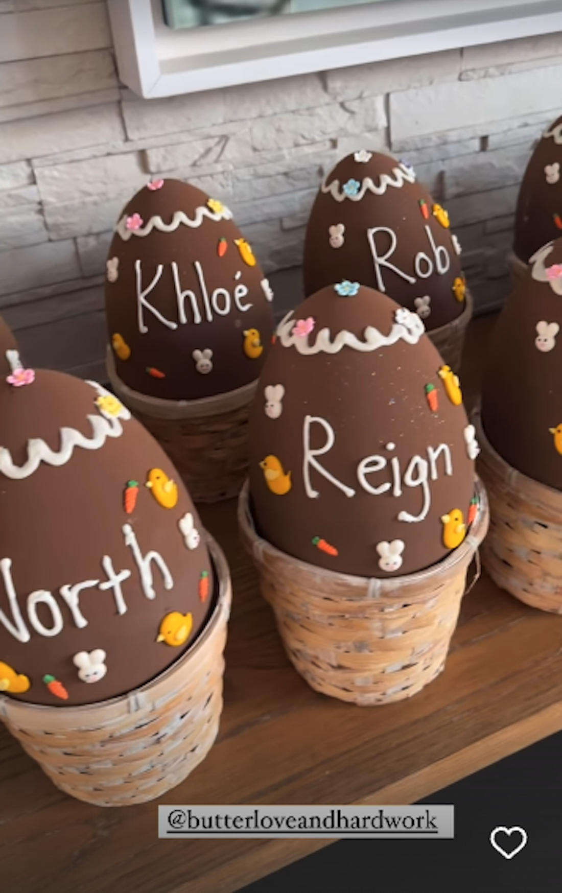 chocolate-eggs-kids-kris-1.png