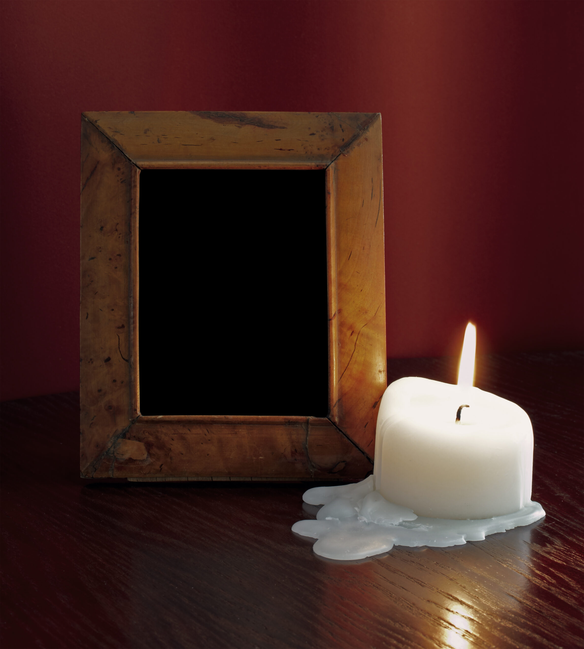 wibtage frame and candle