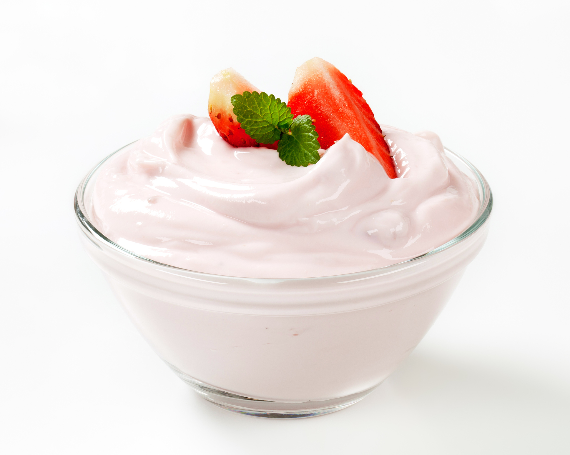 Strawberry dessert in a clear bowl