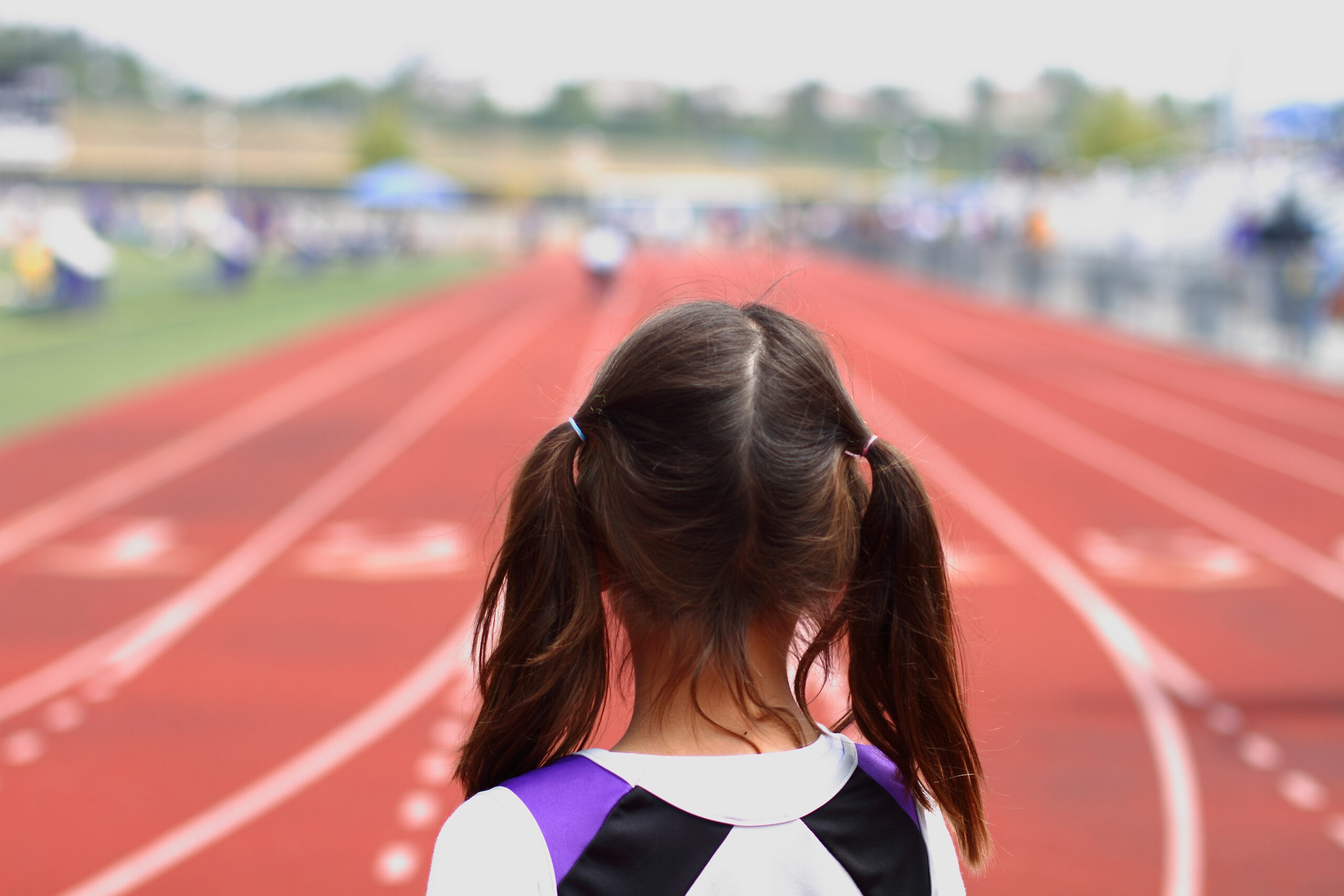 Anticipation at the start of a race