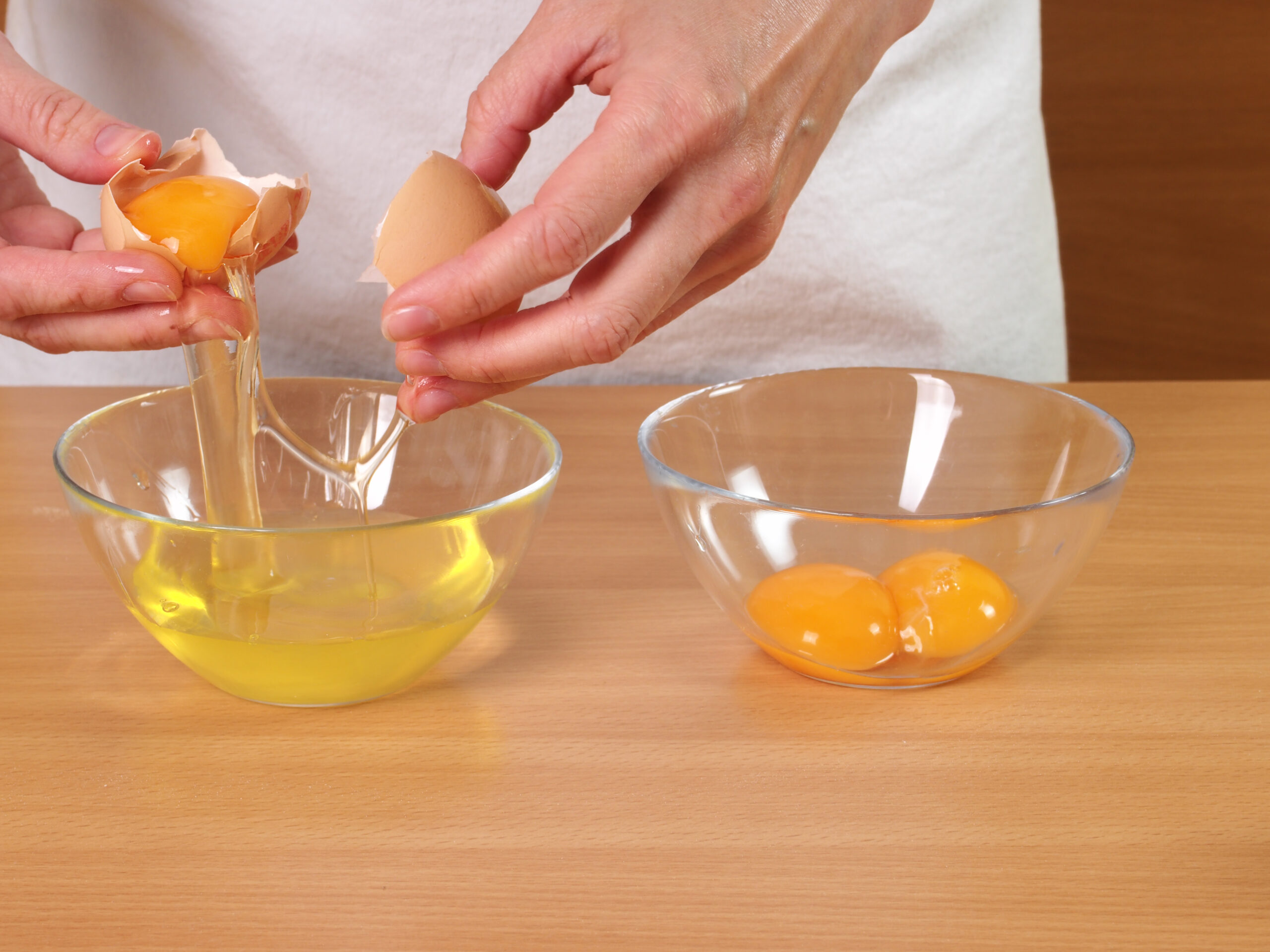 Separating egg yolk from white