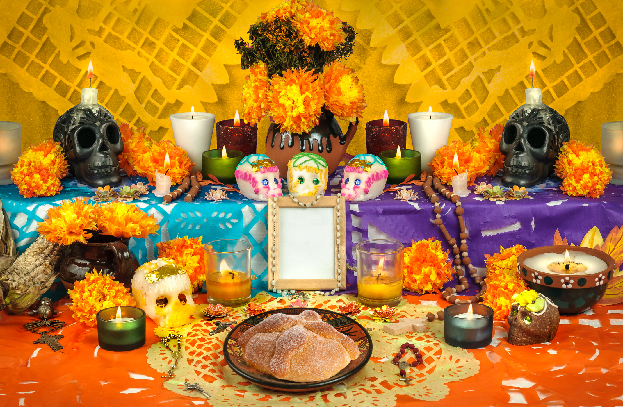 Mexican day of the dead altar (Dia de Muertos)