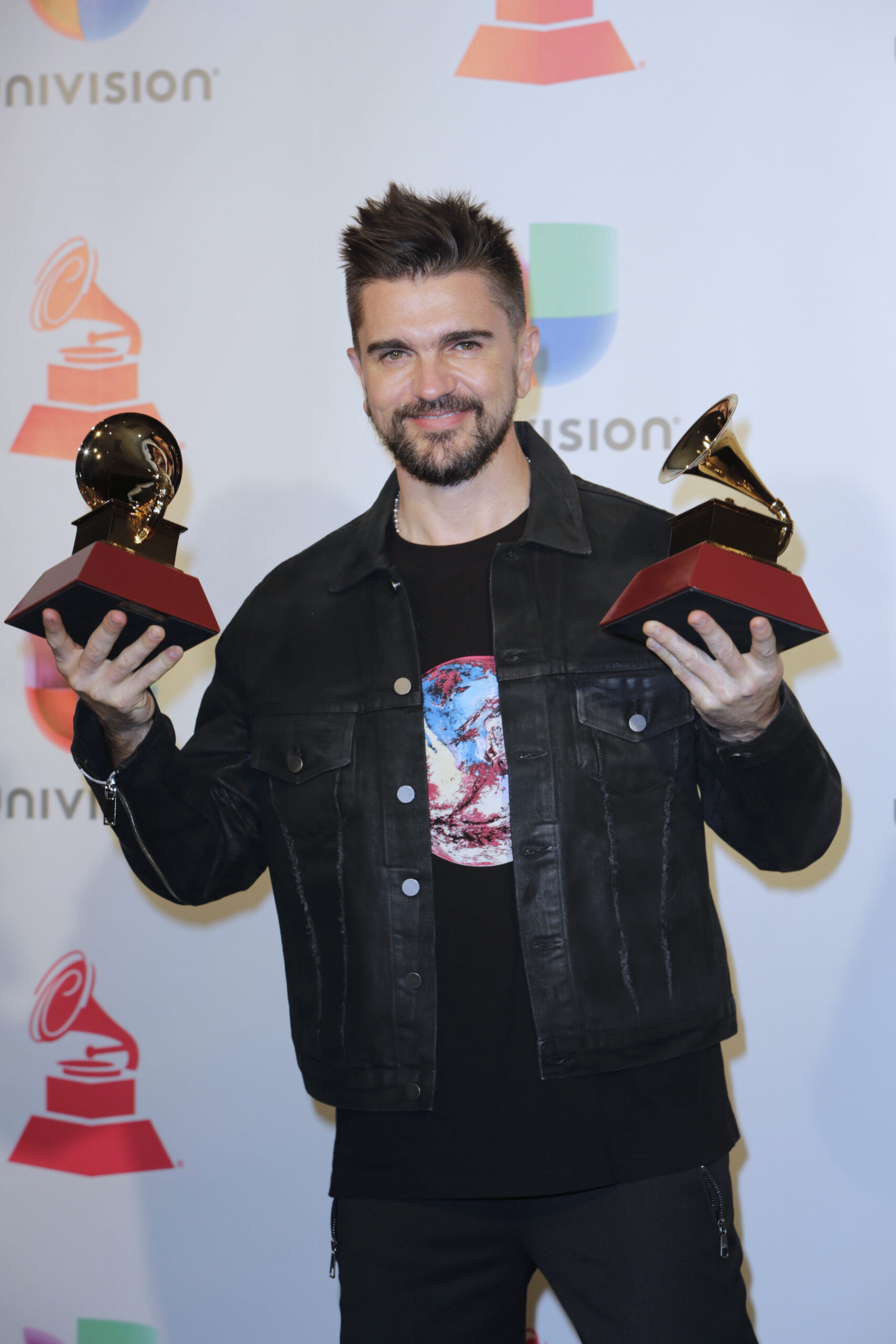 JUANES