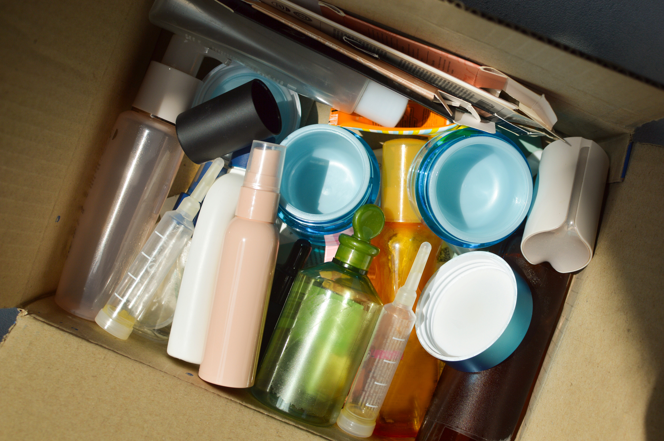 Cosmetic plastic waste