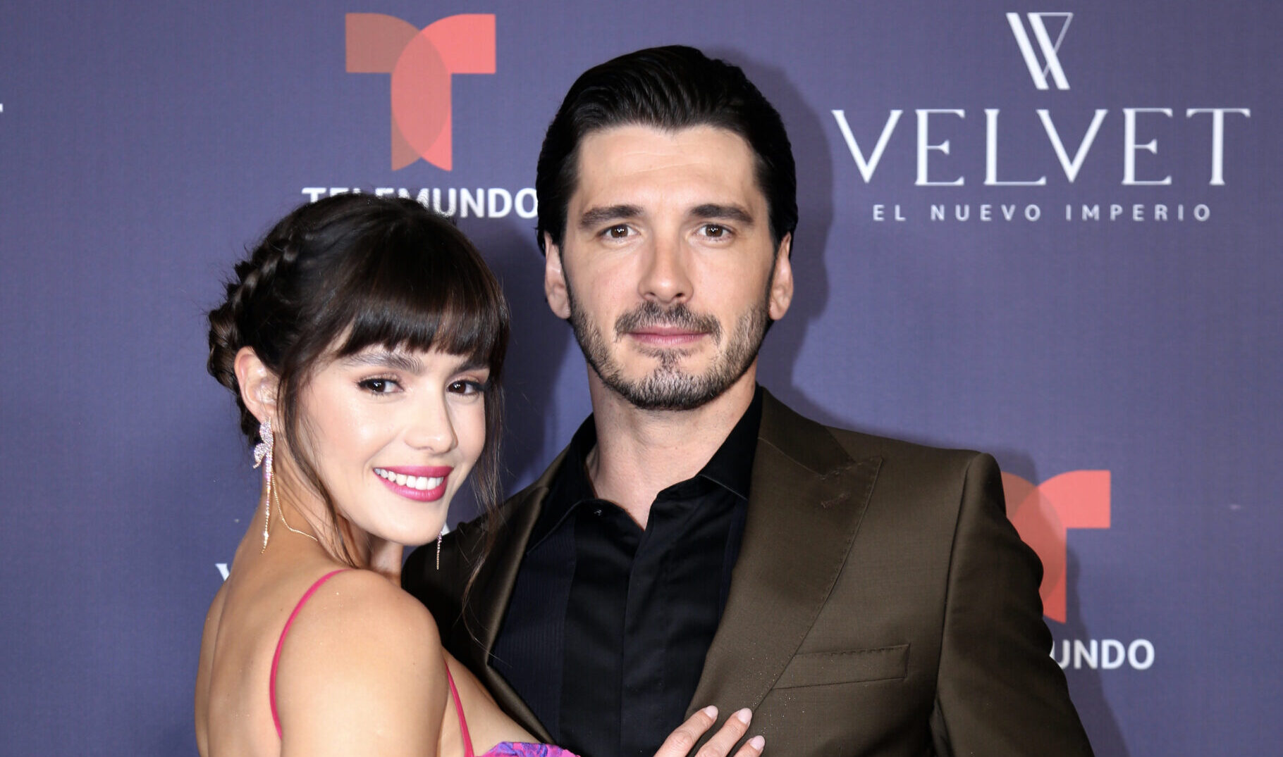 Samantha Siqueiros y Yon González