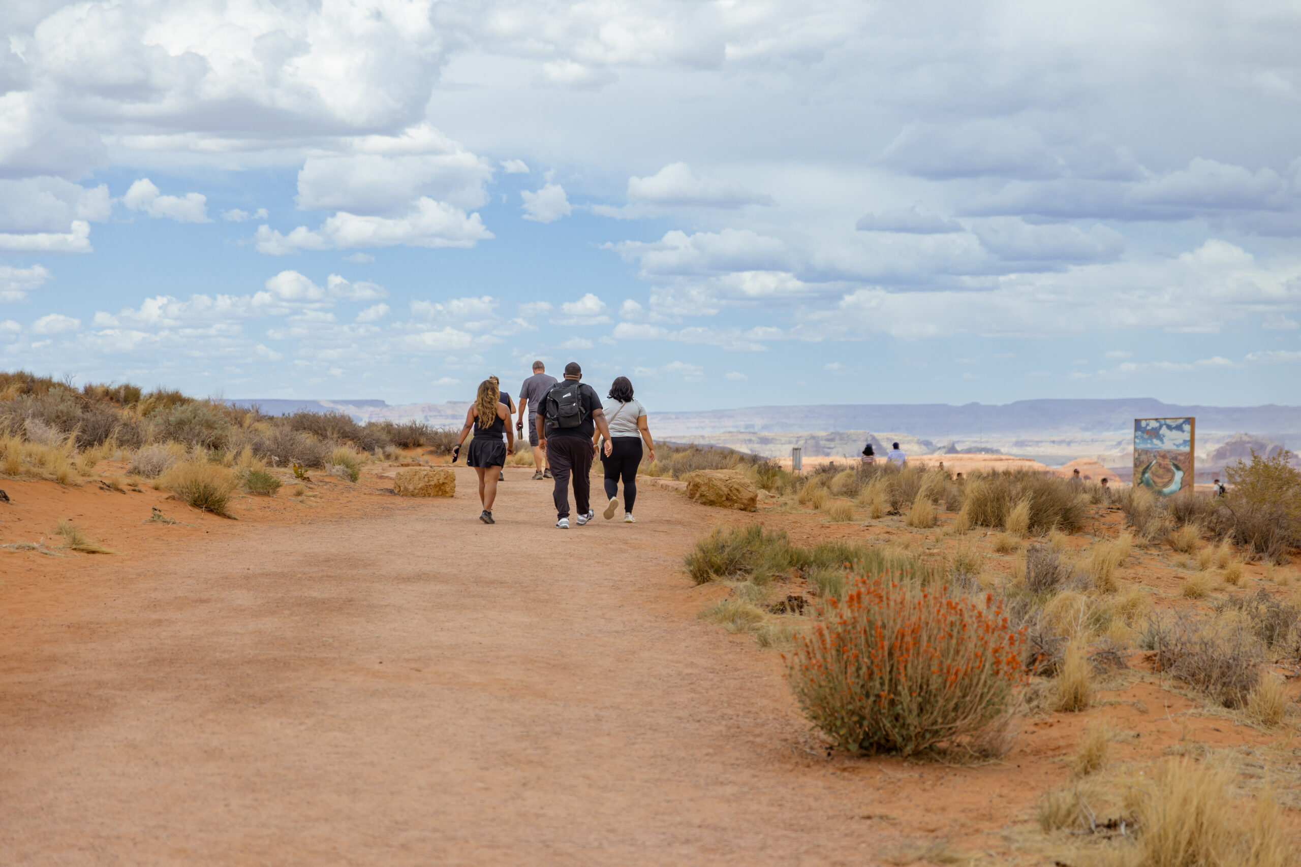 Hike Antelope Canyon and Horseshoe Bend