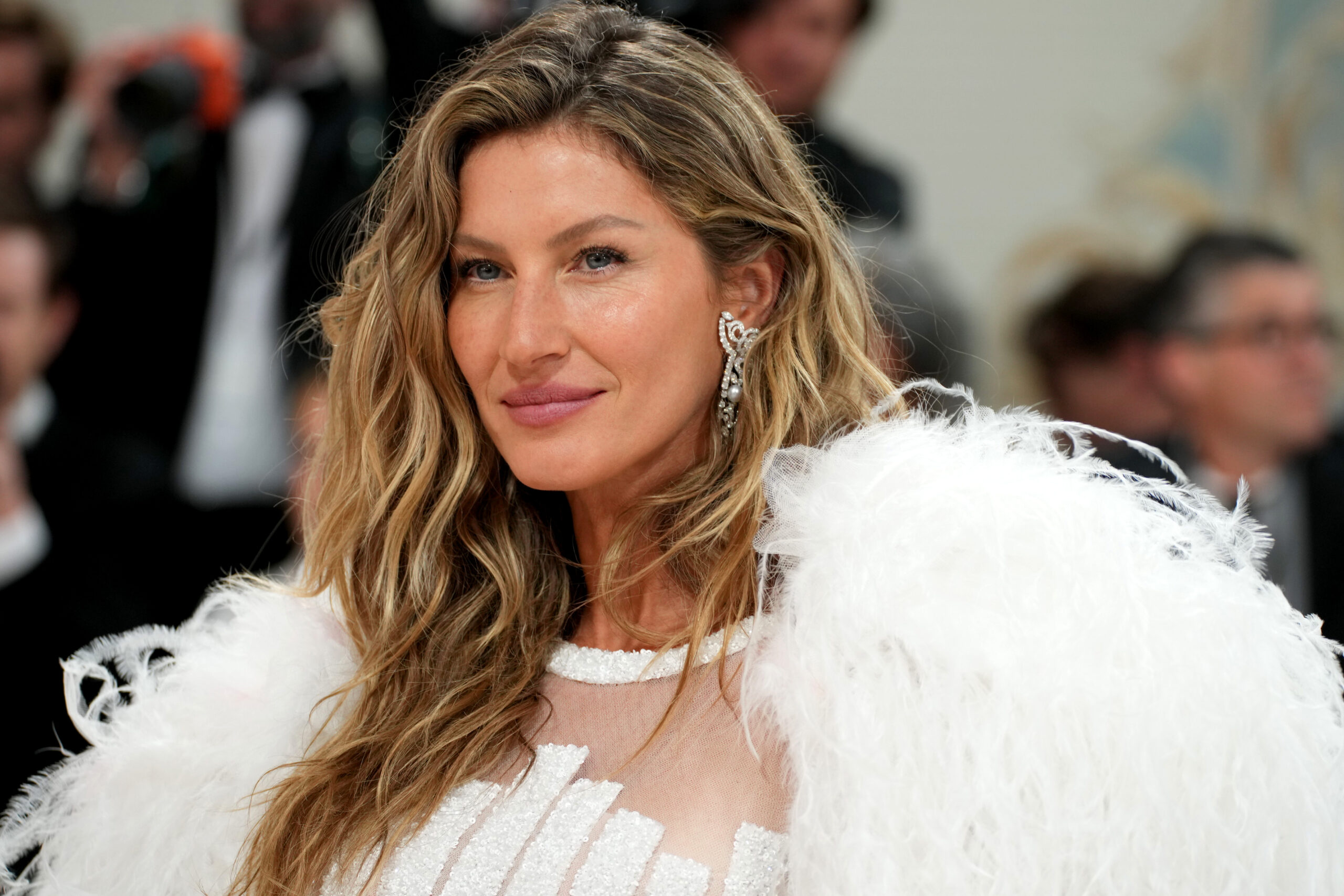 Gisele Bündchen breast implant removal