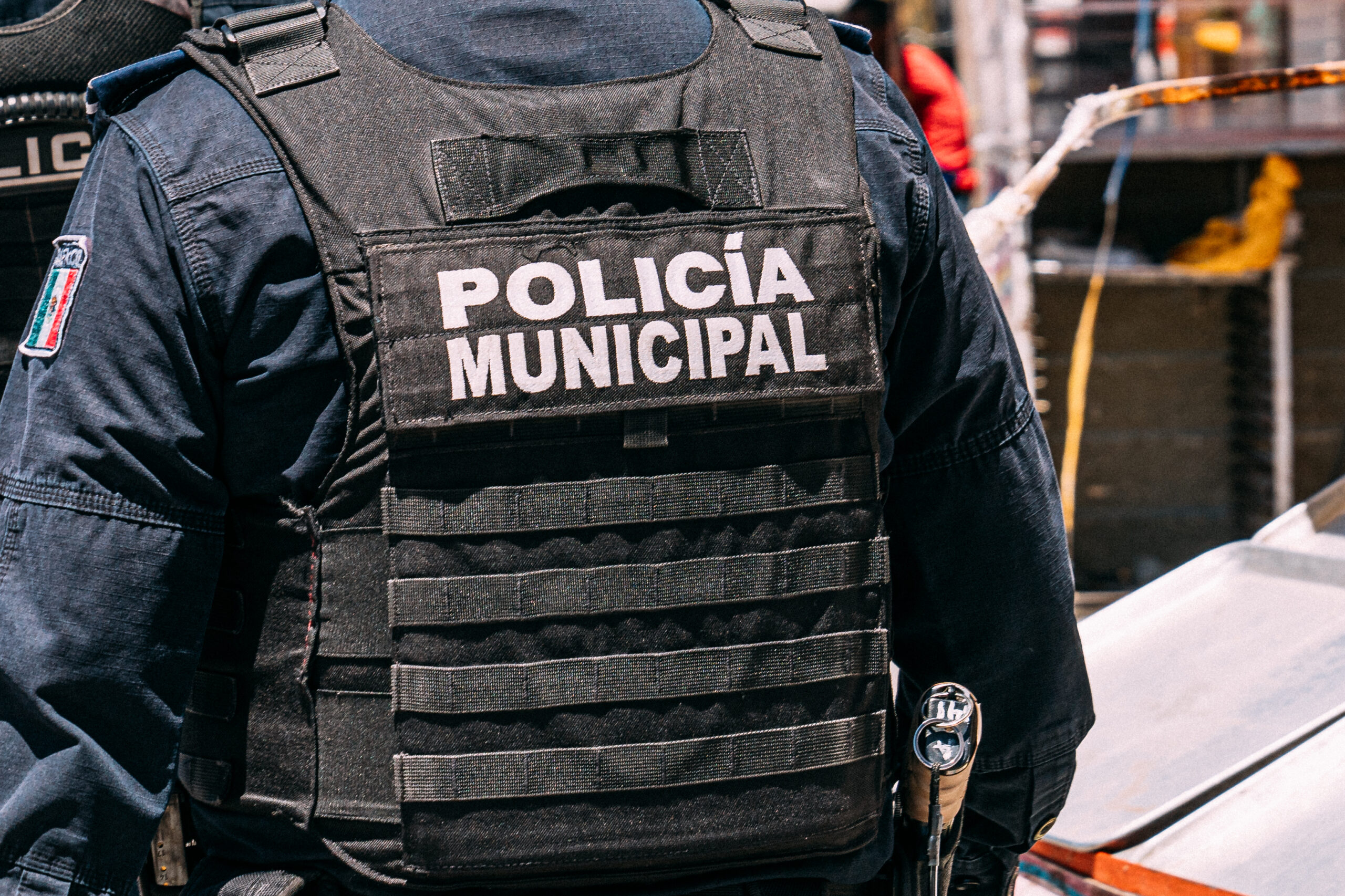 Policía