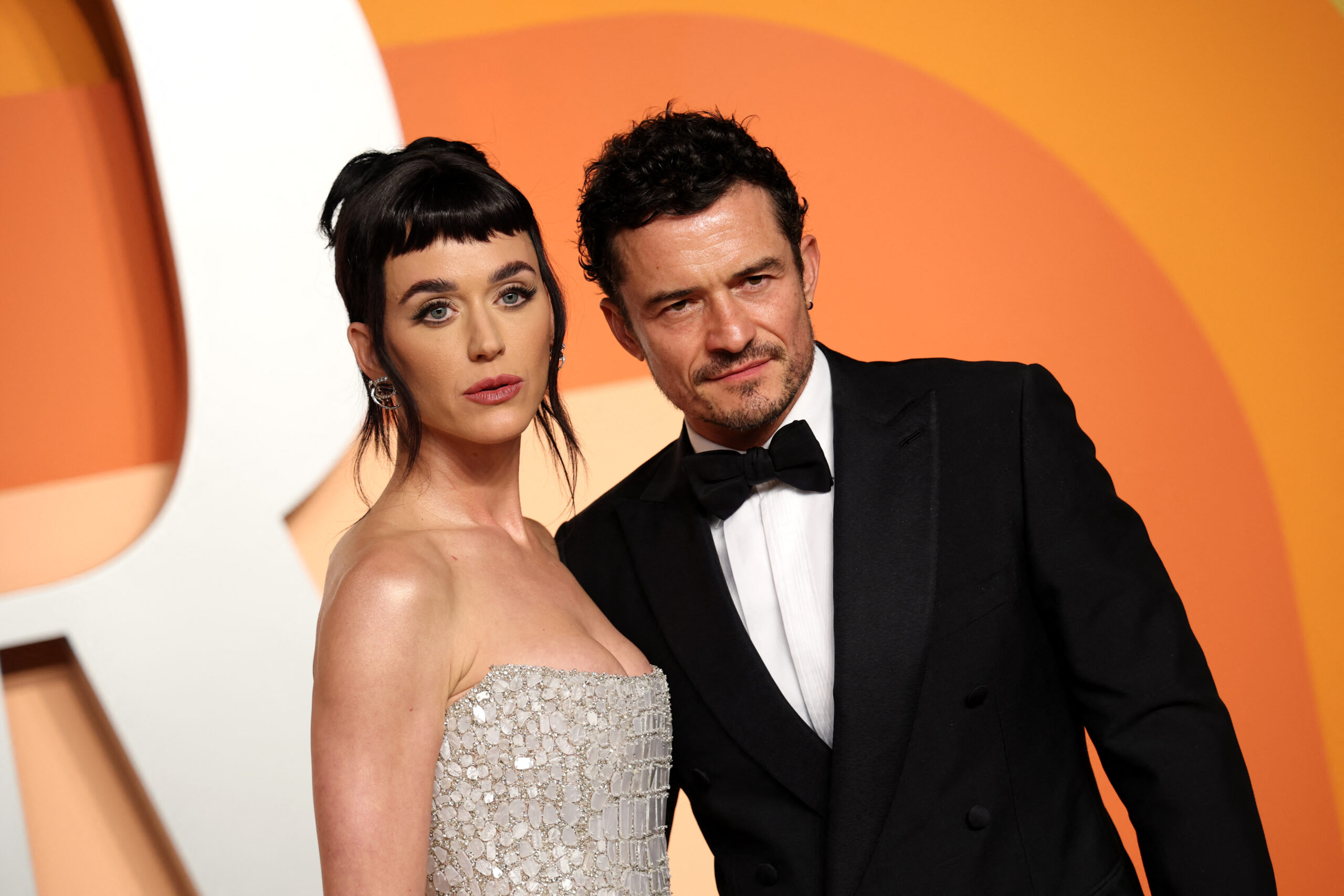 Katy Perry (L) and English actor Orlando Bloom