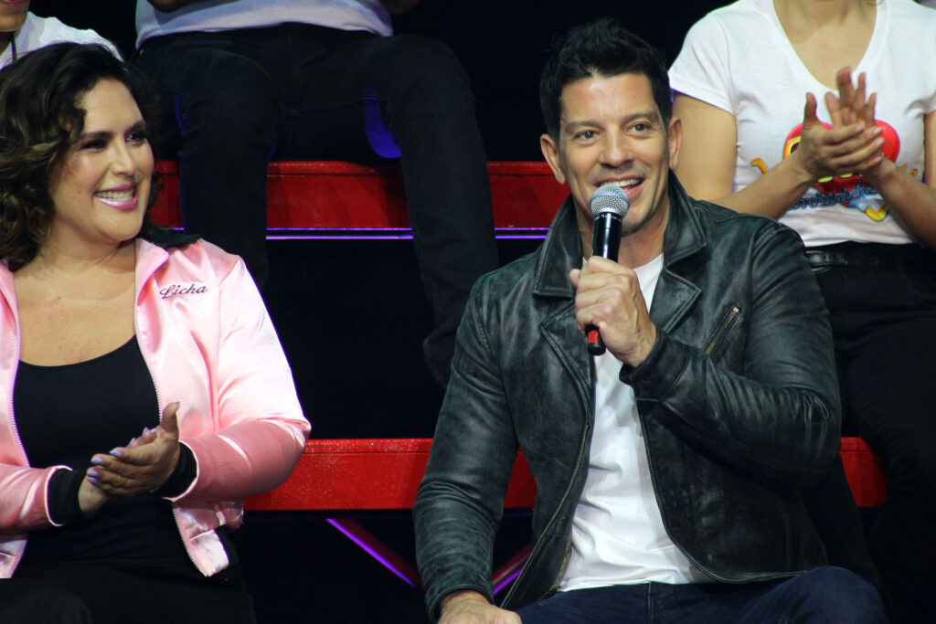 Ang&eacute;lica y Yahir en Vaselina
